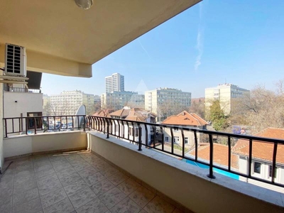 Vanzare apartament spatios 4 dormitoare zona Kiseleff Arc de Triumf