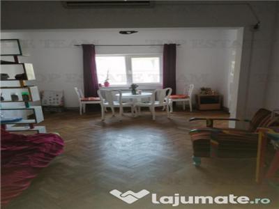 Apartament 3 camere in zona Piata Unirii