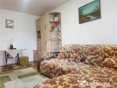 Apartament cu 3 camere in zona Aradului, decomandat