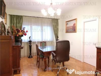 Apartament cu 4 camere de zona Magheru