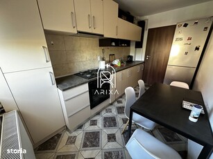 Apartament cu 2 camere, zona Vivo