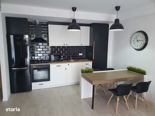 Apartament cu 4 camere ultracentral, cu balcon si terasa, vedere panor