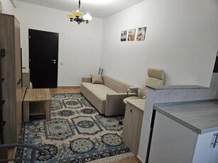 Apartament 2 camere, decomandat, etaj 2/8, zona Pacurari