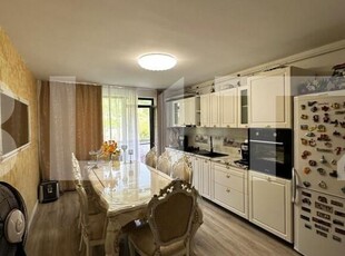 Apartament 3 camere la cheie, 66 mp utili, parcare, zona Stejarului