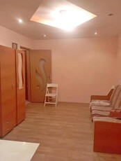 Apartament cu 1 camera decomandat, zona Podu Ros