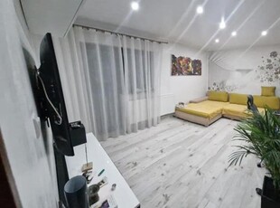 Apartament cu 2 camere decomandat, etajul 2, zona Pacurari