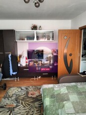 Apartament cu 2 camere in Podu Ros la bulevard