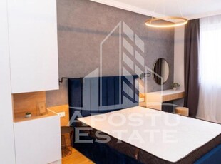 Apartament cu 3 camere, zona Blascovici