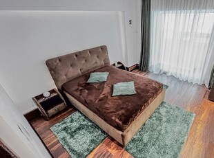 Apartament cu 4 camere, decomandat, etaj 3/8, zona Pacurari