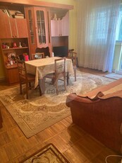 Apartament de vanzare, 3 camere, in Botosani, zona Central