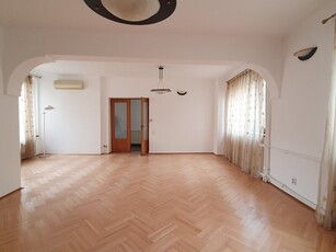 Inchiriere casa Unirii, Piata Alba Iulia, Bucuresti vila S+P+1+garaj