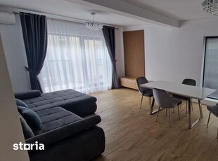 Închiriez apartament 3 camere în zona Vivo cu parcare. Finisaje noi pr