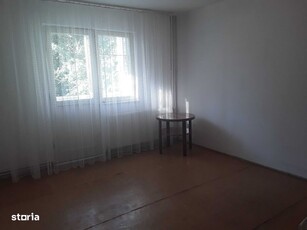 Inchiriez apartament, Brasov in centru, pe Grivitei