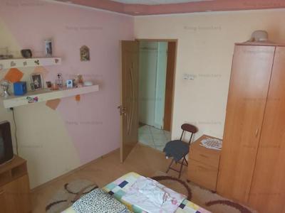 Vanzare apartament 3 camere