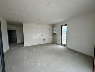 Apartament 3 camere, terasa 29 mp, situat in Floresti, zona Eroilor