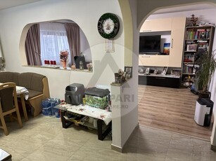 Apartament de vanzare, 3 camere, in Botosani, zona Central