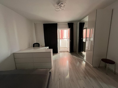 Inchiriere apartament 2 camere Universitate, studio frumos amenajat in vederea inchiri