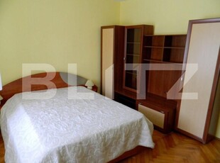 Apartament 2 camere, 65 mp, decomandat, zona Parcul Babes