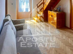 Apartament 2 camere cu mezanin Ultracentral, Teatru