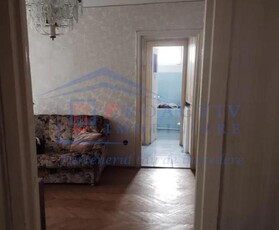 Apartament 2 camere, Etaj 1, Centru 2C7282