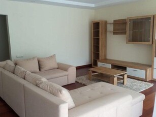 Apartament spatios cu bucatarie 15 mp 1/3, dec, Cosmopolis, mobilat partial