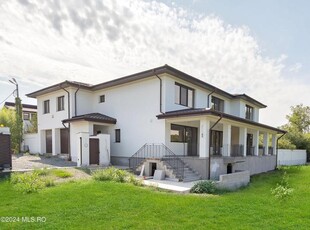 BRANESTI - HUNTER MANSION, VILA PREMIUM 600 MP, LOT 2200 MP, LA LAC!