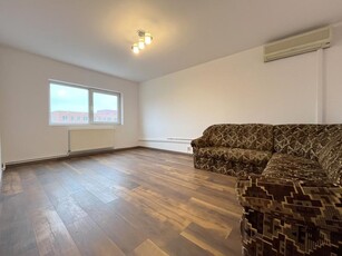 De vanzare apartament cu 3 camere, Simion Barnutiu