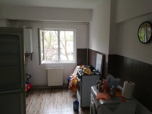 Apartament 3 camere Rahova, bd. Ferentari Nou