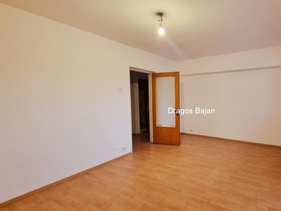 Vanzari Apartamente 4 camere Bucuresti PIATA ROMANA ROMANA