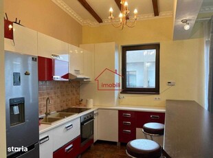 INEL 2 Apartament Superb 130 mp. cu * 2 Locuri Parcare Terasa si Gradi