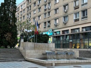 Apartament 3 camere Iasi Ag Brasadas vinde apartament cu 3 cam Piata Unirii