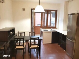 Apartament 2 camere in Onesti, zona de sus, parter.