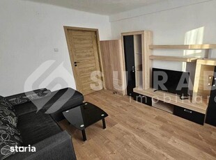 Apartament de închiriat cu 2 camere decomandate, în zona Centrală