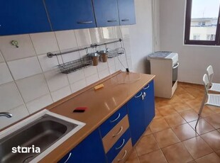 apartament 4 camere, renovat recent, bloc de caramida - zona Ambrozie