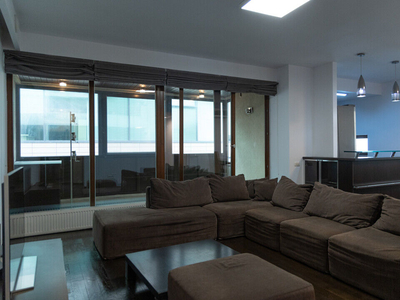 Apartament spatios cu 3 camere in Baneasa-Aviatiei