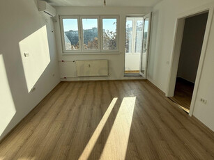 Apartament 2 camere 1 Mai Renovat