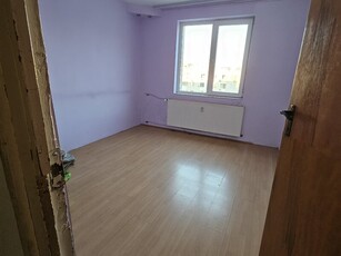 Apartament 3 camere Dristor, 5 minute metrou bloc din 1981