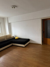 Apartament cu 3 camere