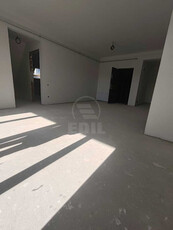 Apartament cu 3 camere si 2 bai