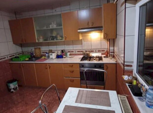 Apartament de 3 camere ( 300 M Metrou )-Obor