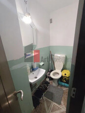 Vânzare apartament 3 camere decomandat Apărătorii Patr...