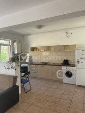 Vanzare apartament 3 camere in imobil tip vila,zona ,,La Terenuri