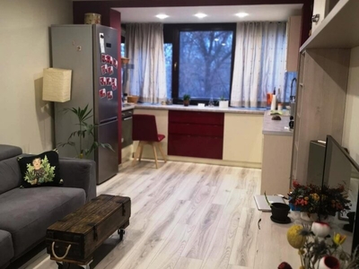 Apartament 3 camere Dristor, metrou, Ramnicu Sarat la o distanta de 5 minut