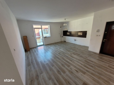 Apartament de 2 camere, 49mp + 10mp balcon, zona Eroilor