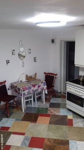 Apartament la casa de inchiriat