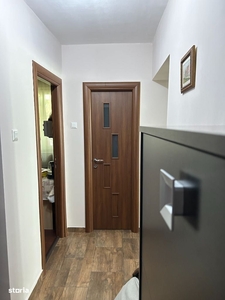 Apartament 3 camere mobilat- utilat metrou Râul Doamnei