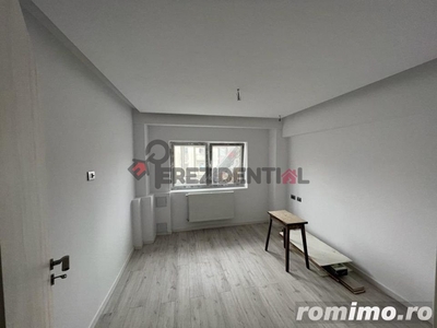 Apartament 3 camere zona Decebal ,se preteaza pt birouri