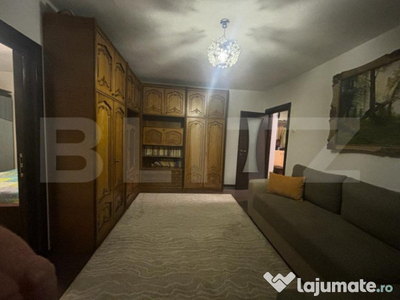 Apartament 4 camere, 85 mp, decomandat, zona Centrala