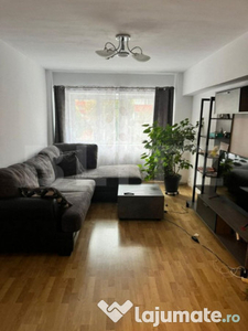 Apartament 4 camere, 95 mp, decomandat, zona Racadau