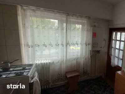 Apartament cu doua camere,situat in Dacia